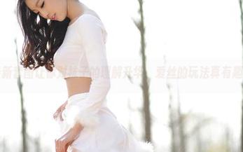 最新套图让你对袜子的理解升华，爱丝的玩法真有趣。