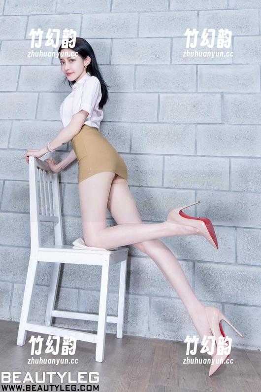 Beautyleg - Luna的水手服全套作品，穿得好可爱，我的心都快融化了！