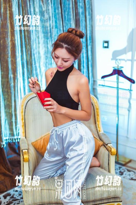 GIRLT果团网-王语纯 GIRLT果团网 - 王语纯的夏天作品,你能看到的只是一角,更多的是想象的后面