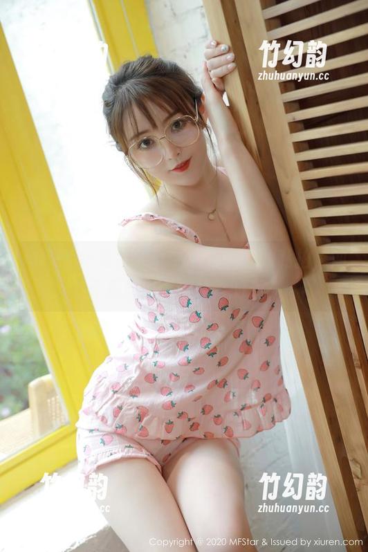 MFStar模范学院 - 欧阳美萱的私拍，油亮反射出哪个角落的光？