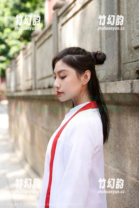 MiiTao蜜桃社 - 当露西Lucy与大自然相遇：户外图包里的万物生灵都在倾诉