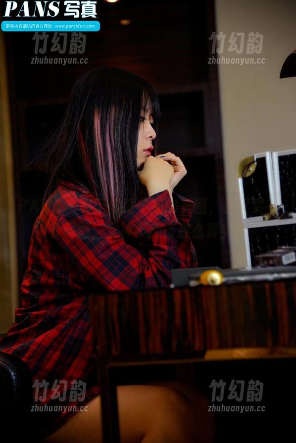 PANS - 对于美惠子新的美图，我其实有很多问题，女神不应该那么真实吧？