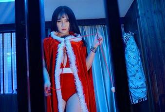 PANS写真 – 分分钟陷入小九的白裙，高清照片捉捕每一瞬