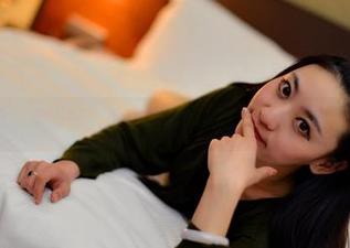 PANS写真 – 换个壁纸试试？紫萱带你高调过2014年的圣诞！