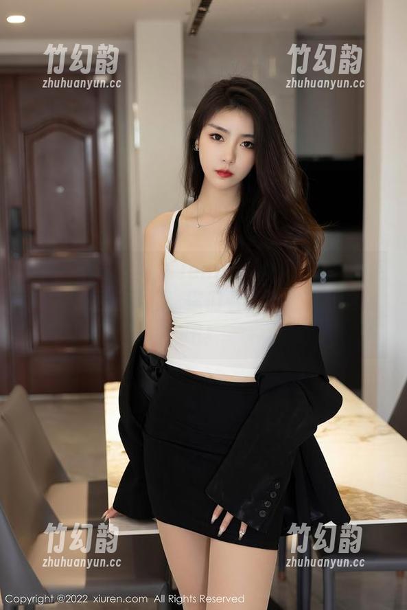 Xiuren秀人网-Jennifer小若 Xiuren秀人网 - Jennifer小若的图集更新,裸足这事儿,你们看了必定有话要说吧!