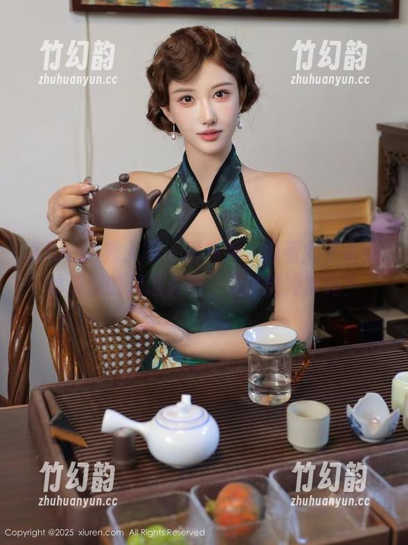 Xiuren秀人网 - 刚走神，再看九千柒柒体操服的精选美图，我才能冷静吗？
