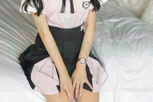 Xiuren秀人网 – 哇，大美媚京黑丝，在线晒图，有种一不留神就被击中芳心的错觉。