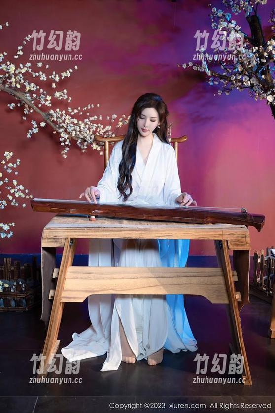 Xiuren秀人网-王馨瑶Yanni Xiuren秀人网 - 原图不止一双,王馨瑶Yanni的丝袜合集全在这儿