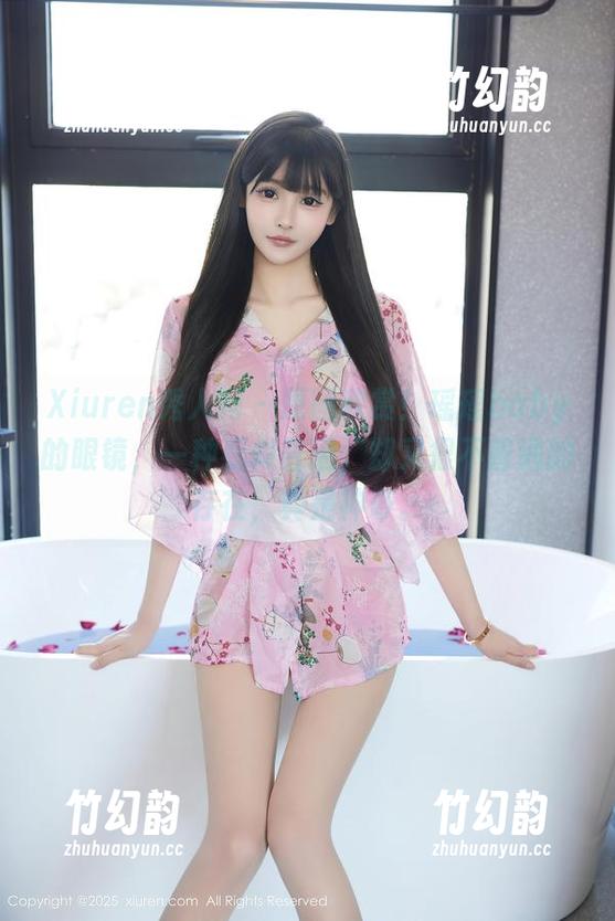 Xiuren秀人网 - 原图欣赏！瑶瑶baby的眼镜，一种看似普通，却又很不普通的存在，真是神奇。