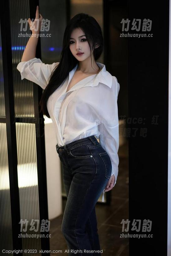 Xiuren秀人网-舌尖上的菊花ace Xiuren秀人网 - 舌尖上的菊花ace:红裙乱入图库,这身材也太惹眼了吧