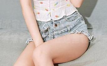 YouMi尤蜜荟 – 瞧瞧这法宝：合法萝莉的萌妹子写真，在这里装傻！