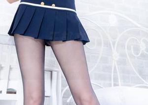 beautyleg – 王郁文的裸足套图：诶，没鞋了，是我忘了带吗？