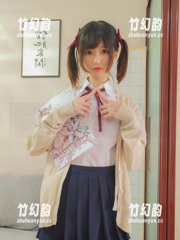 想看没羞没臊的画面吗？nagisa魔物喵的女巫COS，套图里藏了太多彩蛋！