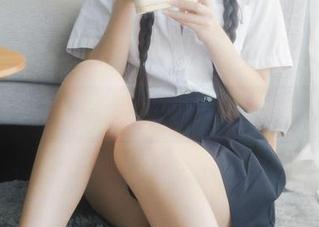 今天的玩味：不呆猫的泳池原图戏谑时刻