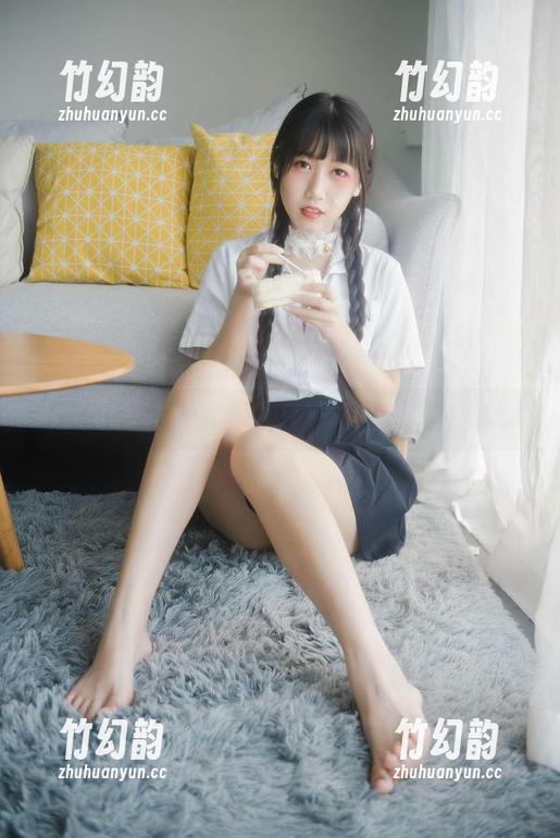 今天的玩味：不呆猫的泳池原图戏谑时刻