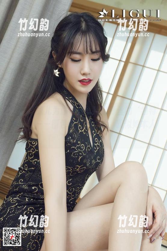 丽柜-凉儿 丽柜 - 凉儿为你带来雨后踏青丝的‘独特视角’——图包精选,哈哈,貌似她本人也踩了水!