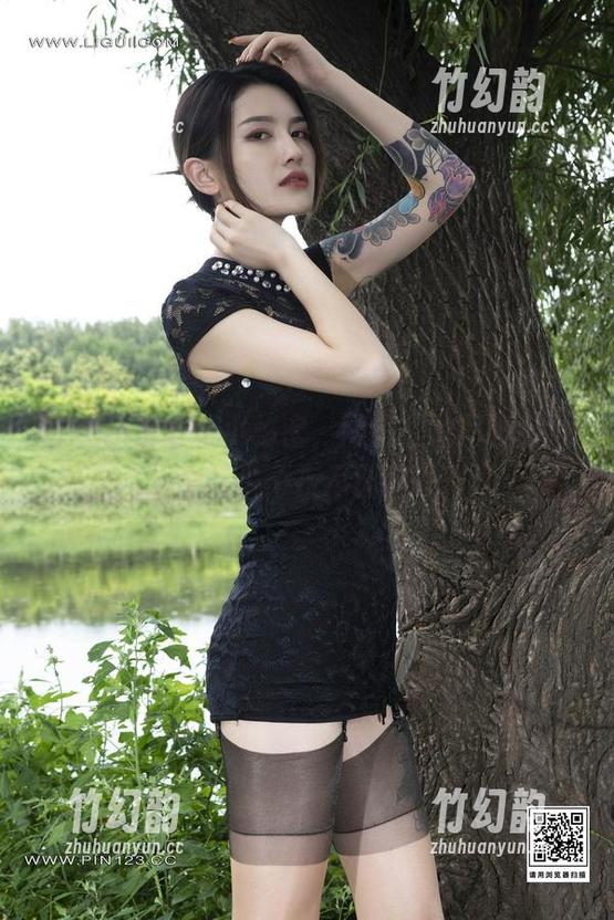 丽柜 - 语寒的小秘密，网盘里的写真会让你多少个夜不能寐？
