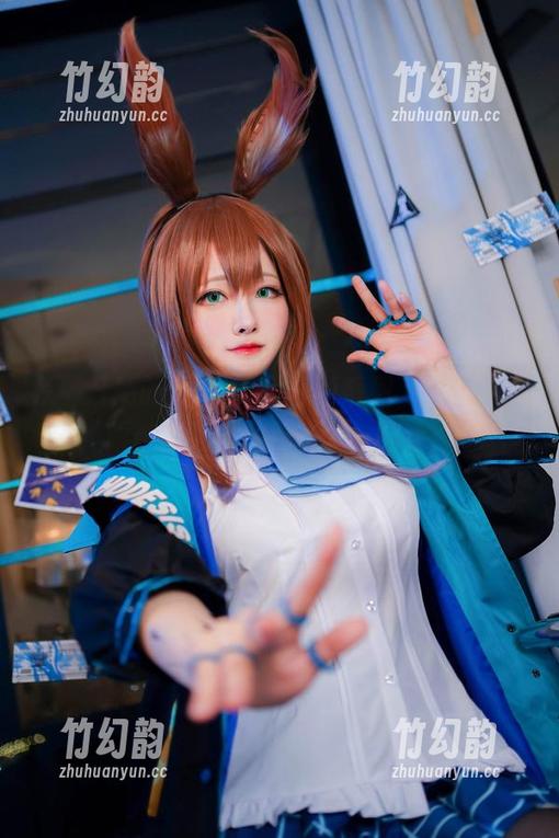 从零开始的亚缇arty写真系列，艾尔莎的眼神好像要把我吃了，哈哈！