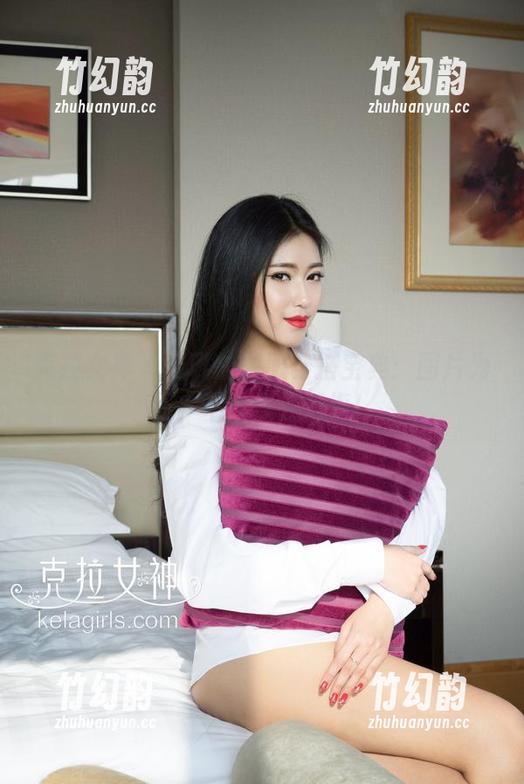克拉女神-姜璐 克拉女神 - 姜璐的制服穿搭宝典:图片为证,不看你会后悔!