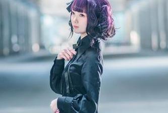 名赖弥七，作品里的小狐狸突然长出了一对耳朵？
