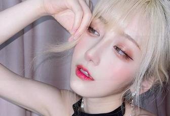 转眼间又是新图包，“啾小妍”总是能让我沉迷其中——更新很有意思！