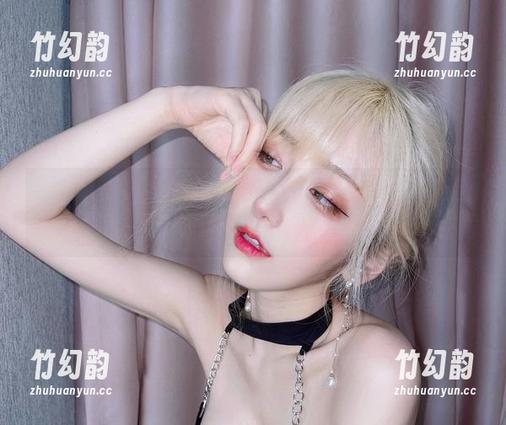 啾小妍 转眼间又是新图包,“啾小妍”总是能让我沉迷其中——更新很有意思!