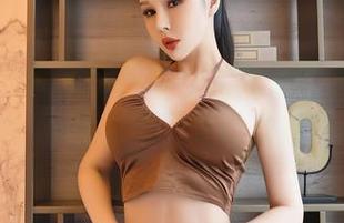 嗲囡囡 – 大家都在看，尤尤子的女友在线，不只有甜，还带点辣？