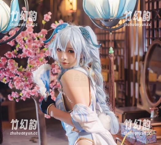 这墨玉M的少女图册，我发誓我已经看了十遍…是我适合这气质吗？