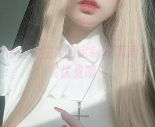 你敢来体验女主K的定制写真吗？性感不失优雅哦！