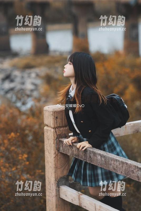 不怕你说，就在这里！安曜曜的内衣在线图集曝光