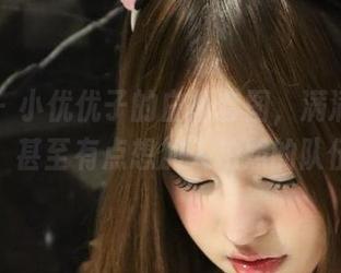 微密圈 – 小优优子的白裙套图，满满的少女心，甚至有点想加入拍照的队伍。