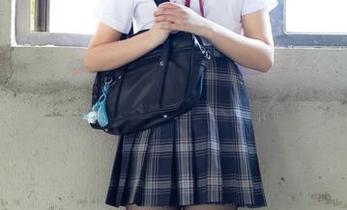 少女秩序 – 婚纱、鹿可和图片下载：不是唱歌，就是给你甜蜜错觉！