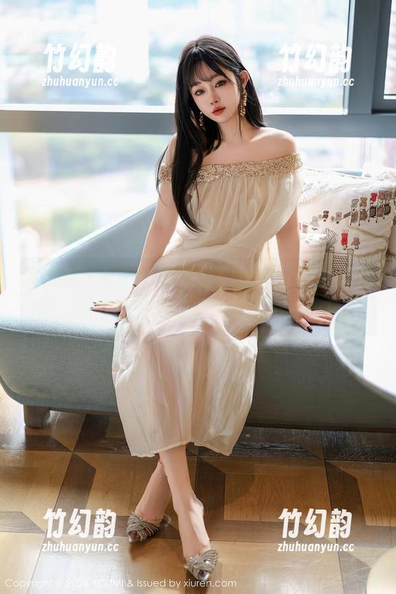 尤蜜荟 - Egg_尤妮丝Egg夏天原图大集合，连空气中的热度似乎都不太一样。