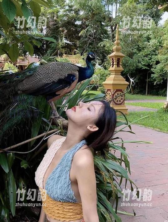 微密圈 - 想要避暑吗？来就是阿朱啊的夏日图集吧，免费的，图很多但倾诉的却不多...