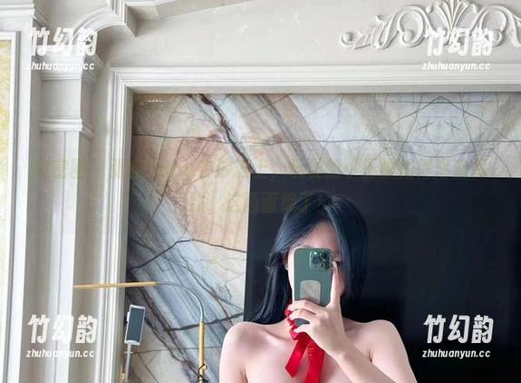 微密圈 - 张鑫baby在沙滩上，玩耍的小王被拍得淋漓尽致，这画面绝了！
