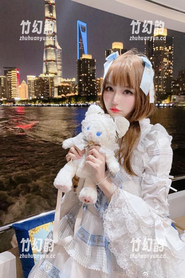 听说最新彩芸_Nebula照片里有个关于美腿的独家线索