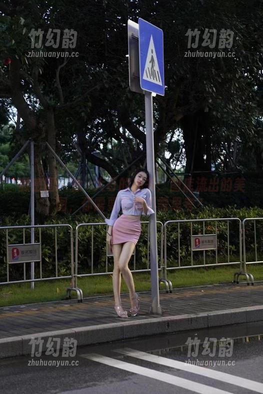 微密圈 - 徐珺大哥的秘书：图库流出的美图，你需要下载不需思考？