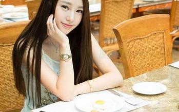 推女神 – 艾小青私房秀：原图中的女仆小心机