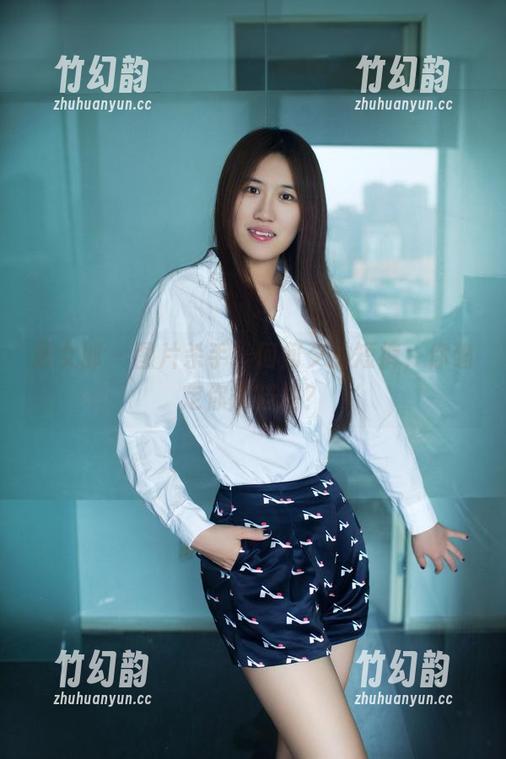 推女郎-何何夕 推女郎 - 图片杀手:何何夕的短裤,你确定你能挡住?