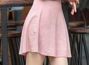 推女郎 – 话说娜露的皮衣，穿上之后就像打开了美图新世界，壁纸都过来站台！
