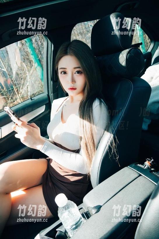 小小镂空，大大资源！普美Bomi(보미)的写真好像卷入了一个趣味社区！