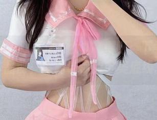 微密圈 – 双马尾少女桃沢樱呀：下载这套作品前，请确认你的审美底线。