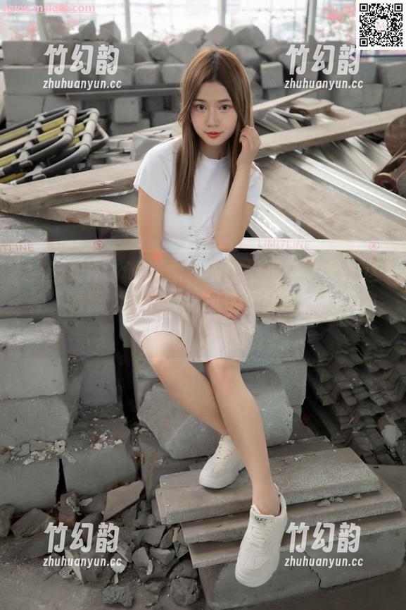 梦丝女神 - 精选雪馨的比基尼写真集：这种“晒黑必备”罗马风情我刚刚才想明白！