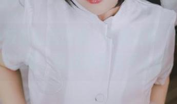 樱井小莜的私房图集：红色使魔，画面是静止的，可我脑子里不太稳。