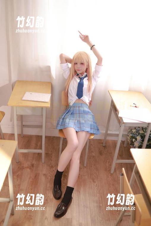 水淼aqua 水淼aqua的约尔黑礼服,图集中透着一丝不耐烦的优雅