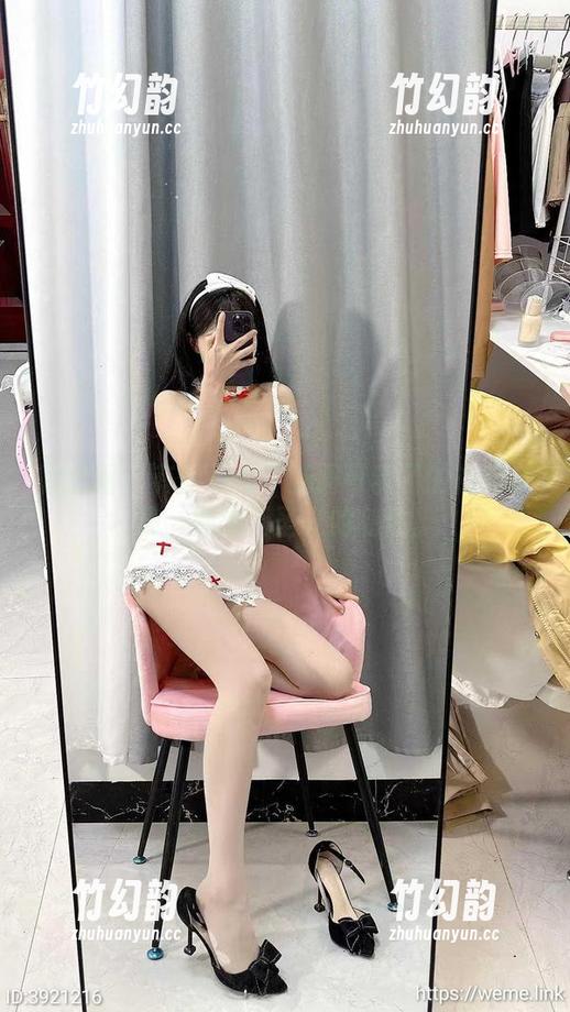 汤圆可甜了 微密圈 - 有何不可?汤圆可甜了的裸足合集,拥抱无圣光的随性。