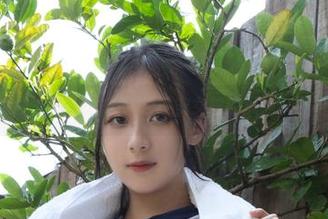 世间纷扰不平，最新图集：浅安安女神的沉静，不需要多说。