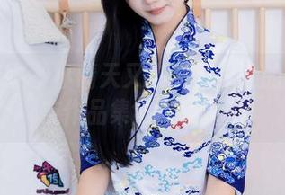 物恋传媒 – 小晴天又来充电！她的猫系女友作品集全新更新中