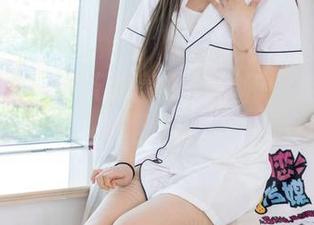 物恋传媒 – 小茶的高跟鞋福利：走路都想转圈圈！
