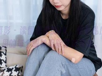 甜予摄影 – 读懂思思的JK，似乎私房图包里的每个眼神都能俘获灵魂。